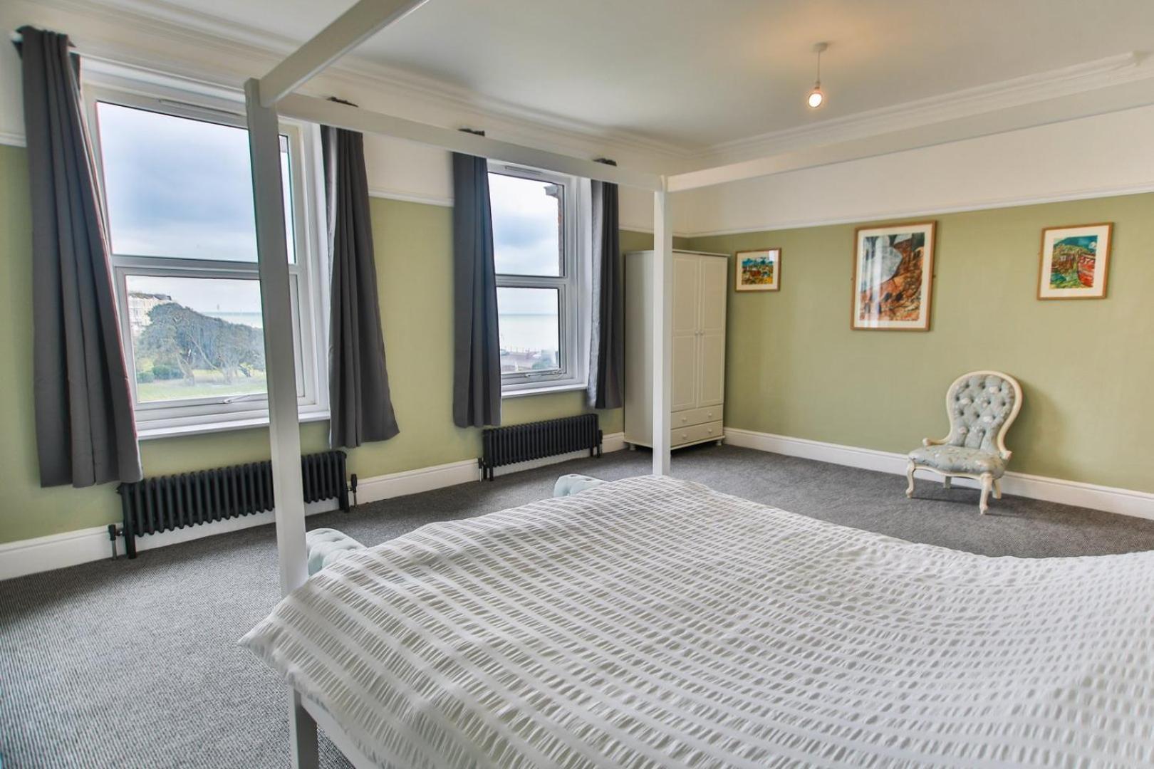 Ferienwohnung Sea Breeze Hastings Exterior foto